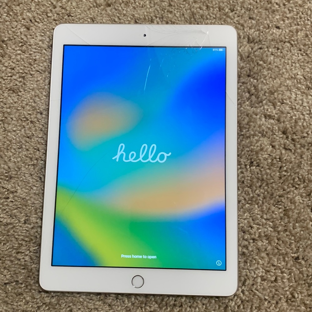 Apple Ipad (5th generation) 32 gb